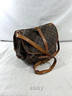 Vintage genuine LOUIS VUITTON Saumur 35 monogram shoulder bag purse travel
