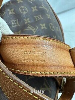 Vintage genuine LOUIS VUITTON Saumur 35 monogram shoulder bag purse travel